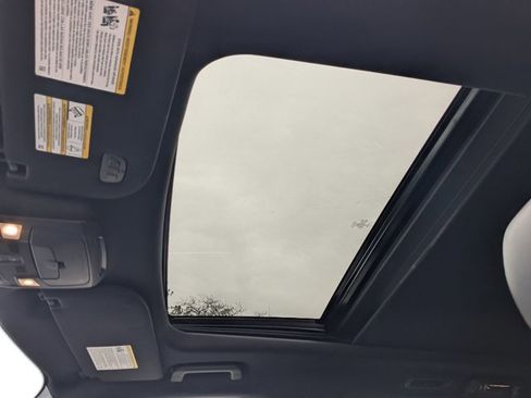 Used 2020 Ford Expedition Limited w/ Equipment Group 301A RWD image 13