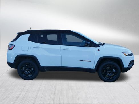 Used 2023 Jeep Compass Trailhawk image 8
