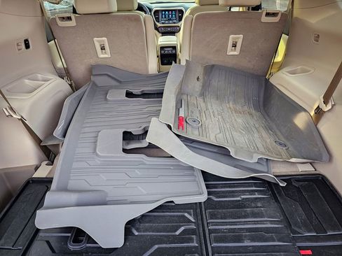 Certified 2023 GMC Acadia Denali w/ Denali Ultimate Package image 38