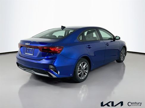 Certified 2023 Kia Forte LXS w/ LXS Technology Package FWD image 5
