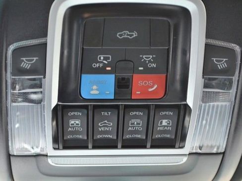 New 2026 RAM 1500 Laramie AWD/4WD image 31