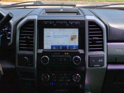 Used 2020 Ford F350 Lariat w/ Lariat Value Package AWD/4WD image 16