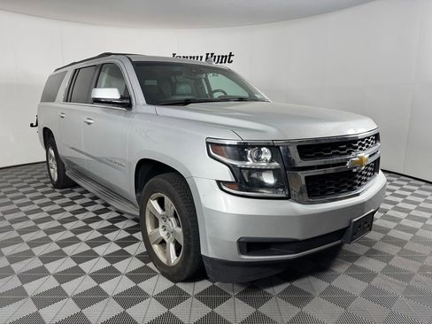 Used 2015 Chevrolet Suburban LT AWD/4WD image 6