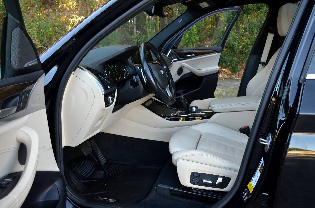 Used 2018 BMW X3 xDrive30i AWD/4WD image 12