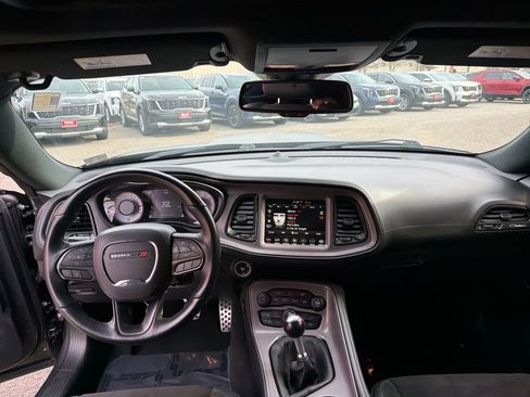 Used 2023 Dodge Challenger R/T w/ T/A Package image 18