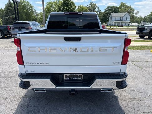 Used 2024 Chevrolet Silverado 1500 LTZ AWD/4WD image 5