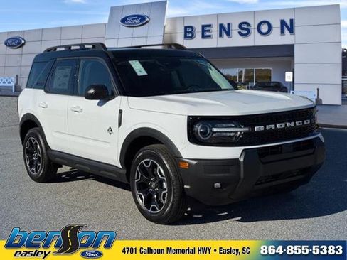 New 2025 Ford Bronco Sport Outer Banks image 1