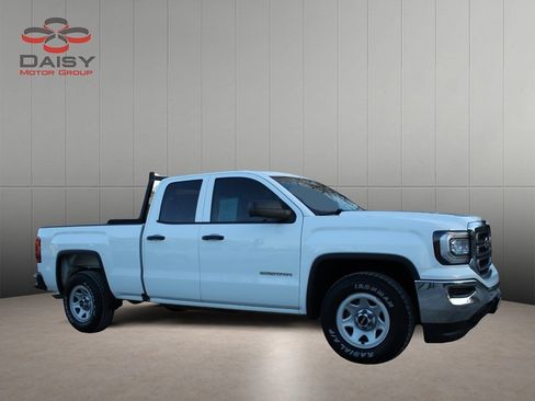 Used 2018 GMC Sierra 1500 2WD Double Cab w/ Sierra Convenience Package image 3