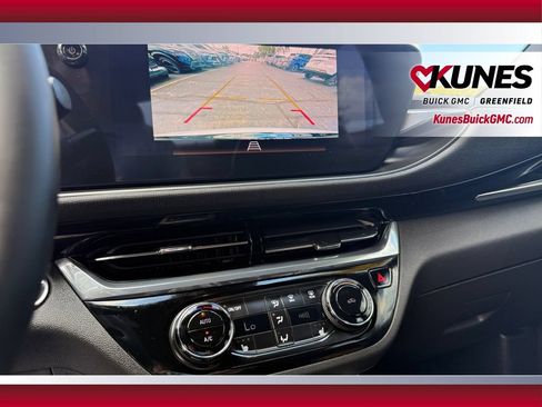 Used 2025 Buick Envista Sport Touring w/ Experience Buick Package FWD image 29