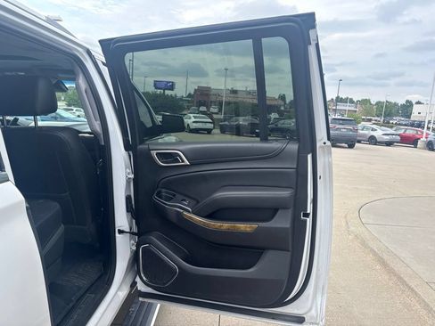 Used 2017 GMC Yukon XL Denali w/ Open Road Package AWD/4WD image 33