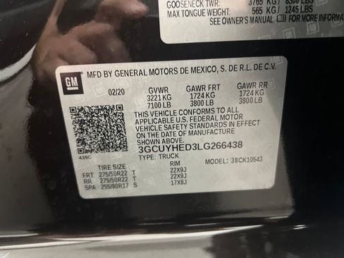 Used 2020 Chevrolet Silverado 1500 High Country w/ Technology Package image 28