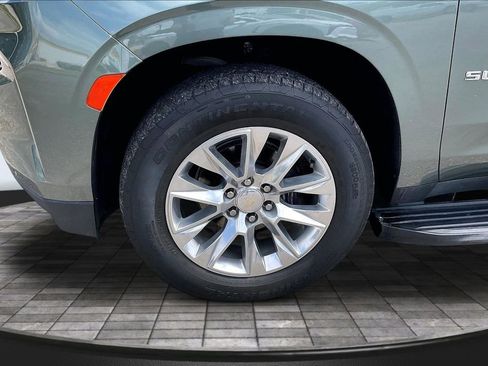 Used 2023 Chevrolet Suburban Premier AWD/4WD image 9