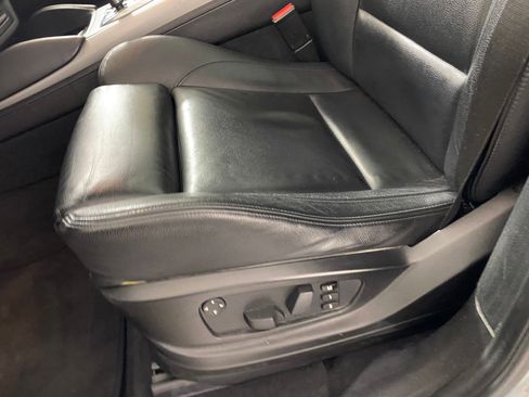 Used 2010 BMW X5 M image 12