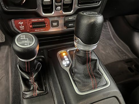 Used 2019 Jeep Wrangler Unlimited Rubicon image 17