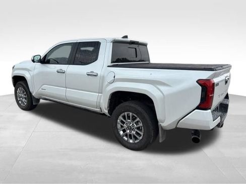 Used 2024 Toyota Tacoma Limited w/ Limited Package (LT) AWD/4WD image 3