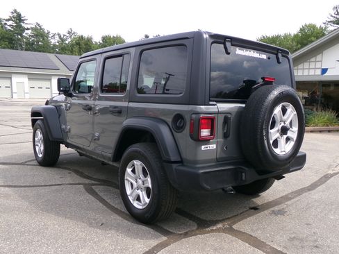 Used 2019 Jeep Wrangler Unlimited Sport S image 3