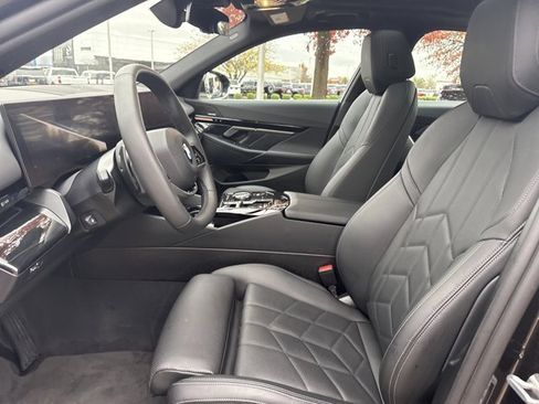 Certified 2024 BMW 530i xDrive w/ Convenience Package image 10