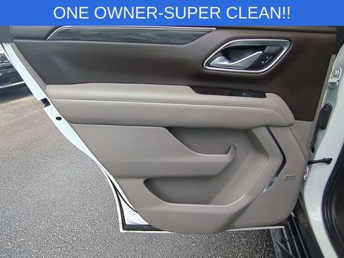 Used 2022 GMC Yukon SLT w/ SLT Premium Package AWD/4WD image 29