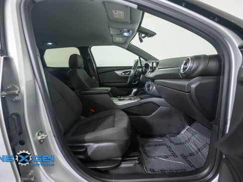 Used 2019 Chevrolet Blazer LT AWD/4WD image 40