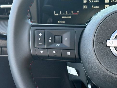 Used 2026 Nissan Kicks SR FWD image 19