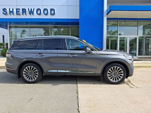 Used 2024 Lincoln Aviator AWD w/ Premium Package image 7