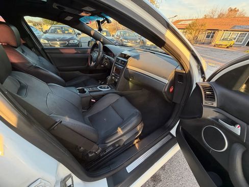 Used 2009 Pontiac G8 w/ Premium Package image 16