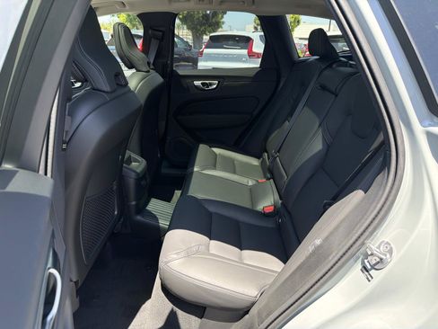 New 2026 Volvo XC60 T8 Ultra w/ Climate Package AWD/4WD image 17