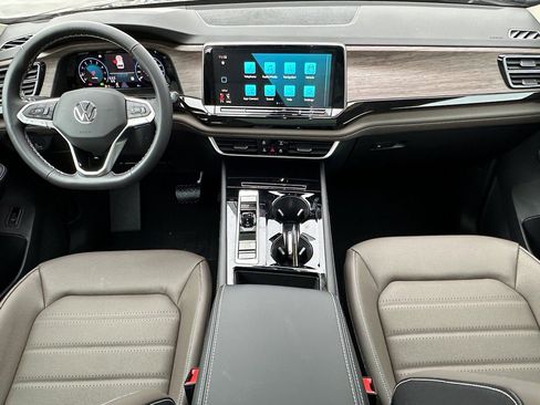 New 2026 Volkswagen Atlas SEL image 10