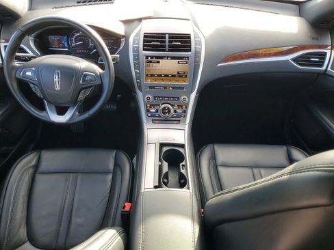 Used 2019 Lincoln MKZ Reserve image 22