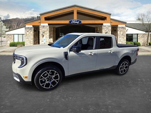 New 2025 Ford Maverick Lariat w/ 4K Tow Package image 1