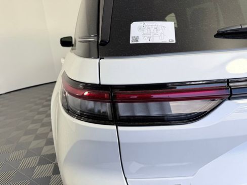 New 2026 Jeep Grand Cherokee Summit image 21