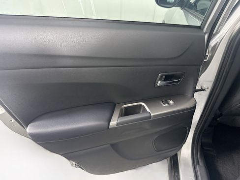 Used 2025 Mitsubishi Outlander Sport SE image 25