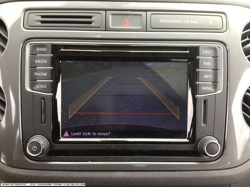 Used 2016 Volkswagen Tiguan SEL image 9