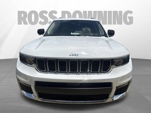 Used 2022 Jeep Grand Cherokee L Limited AWD/4WD image 2