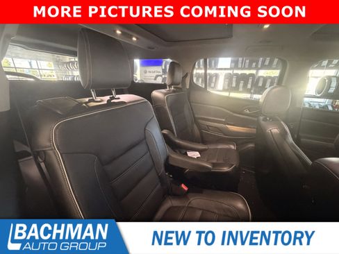 Used 2017 GMC Acadia Denali AWD/4WD image 7