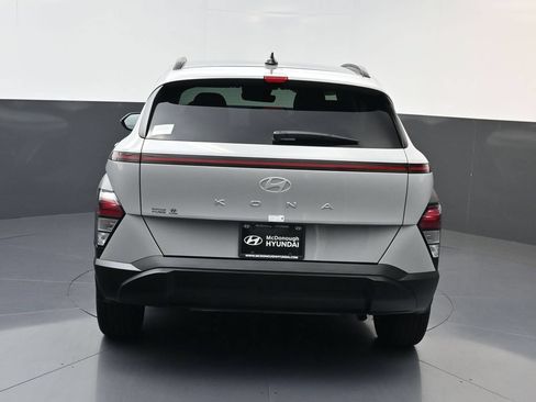 Certified 2025 Hyundai Kona SEL FWD image 5