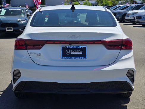 Used 2024 Kia Forte LX FWD image 6