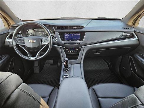 Used 2024 Cadillac XT6 Luxury w/ LPO, Floor Liner Package AWD/4WD image 18
