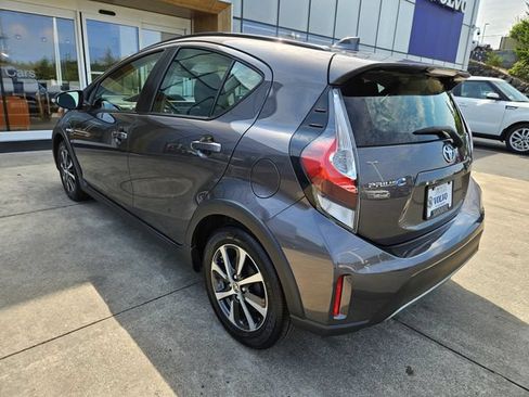 Used 2019 Toyota Prius C FWD image 7