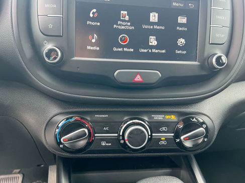 Certified 2024 Kia Soul LX w/ Option Group 015 FWD image 19