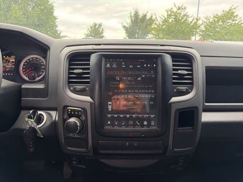 Used 2018 RAM 1500 Express RWD image 17