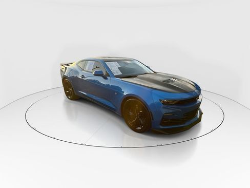 Used 2024 Chevrolet Camaro SS RWD image 2