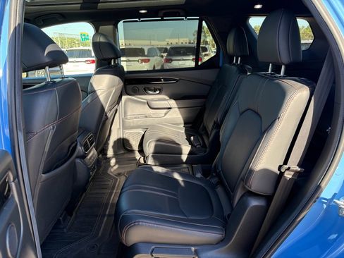 Certified 2024 Honda Pilot TrailSport image 27