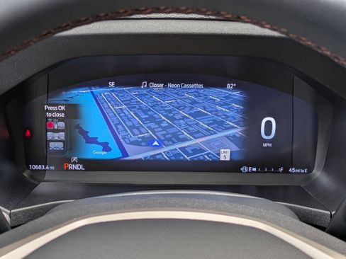 Certified 2025 Ford Explorer Active RWD image 30