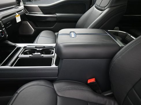 New 2026 Ford F450 Platinum image 21