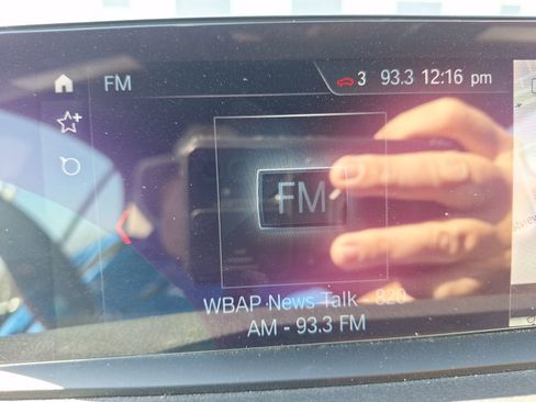 Used 2020 BMW 230i Convertible w/ Premium Package image 23