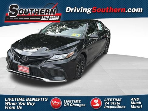 Used 2024 Toyota Camry XSE FWD image 1