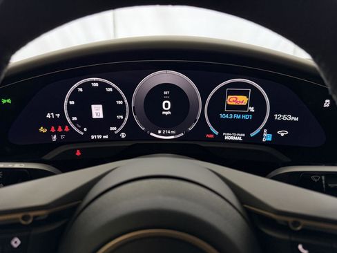 Certified 2025 Porsche Taycan 4S image 18