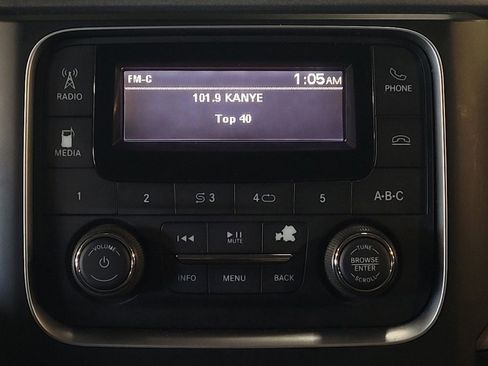 Used 2017 RAM 1500 Express image 25