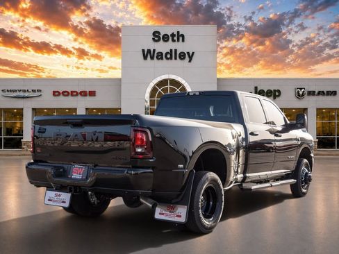 New 2026 RAM 3500 Big Horn AWD/4WD image 7